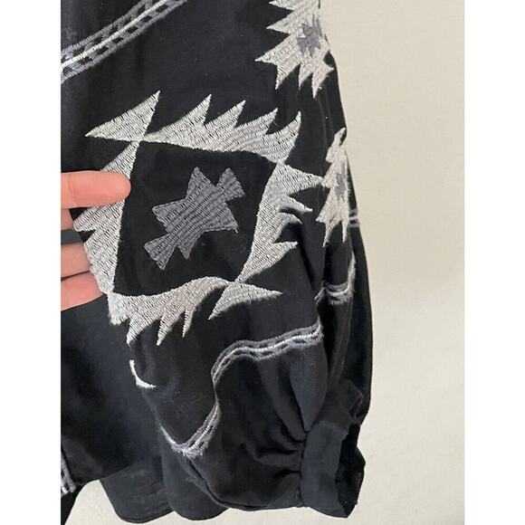 Journal Standard Size F Black Embroidered Peasant Blouse Bohemian Vacation - Picture 7 of 11